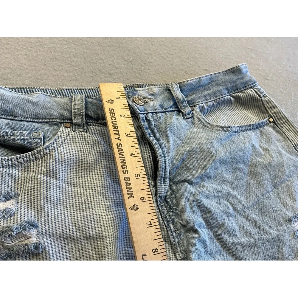 Rewash Mixed Media Denim Shorts Pinstripe Distressed Frayed Size‎ 11/30 Boho